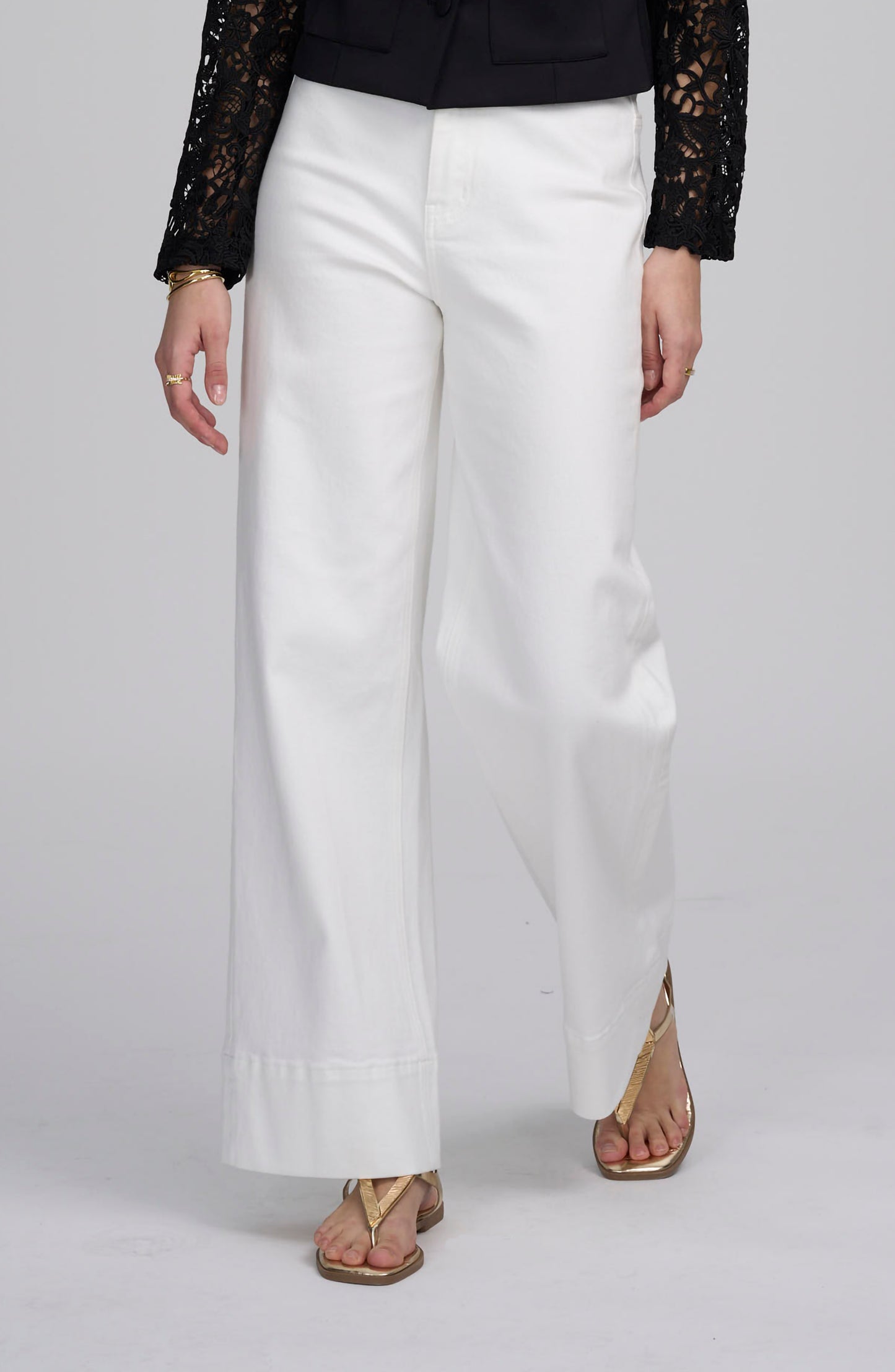 Cropped Wide Leg Jean