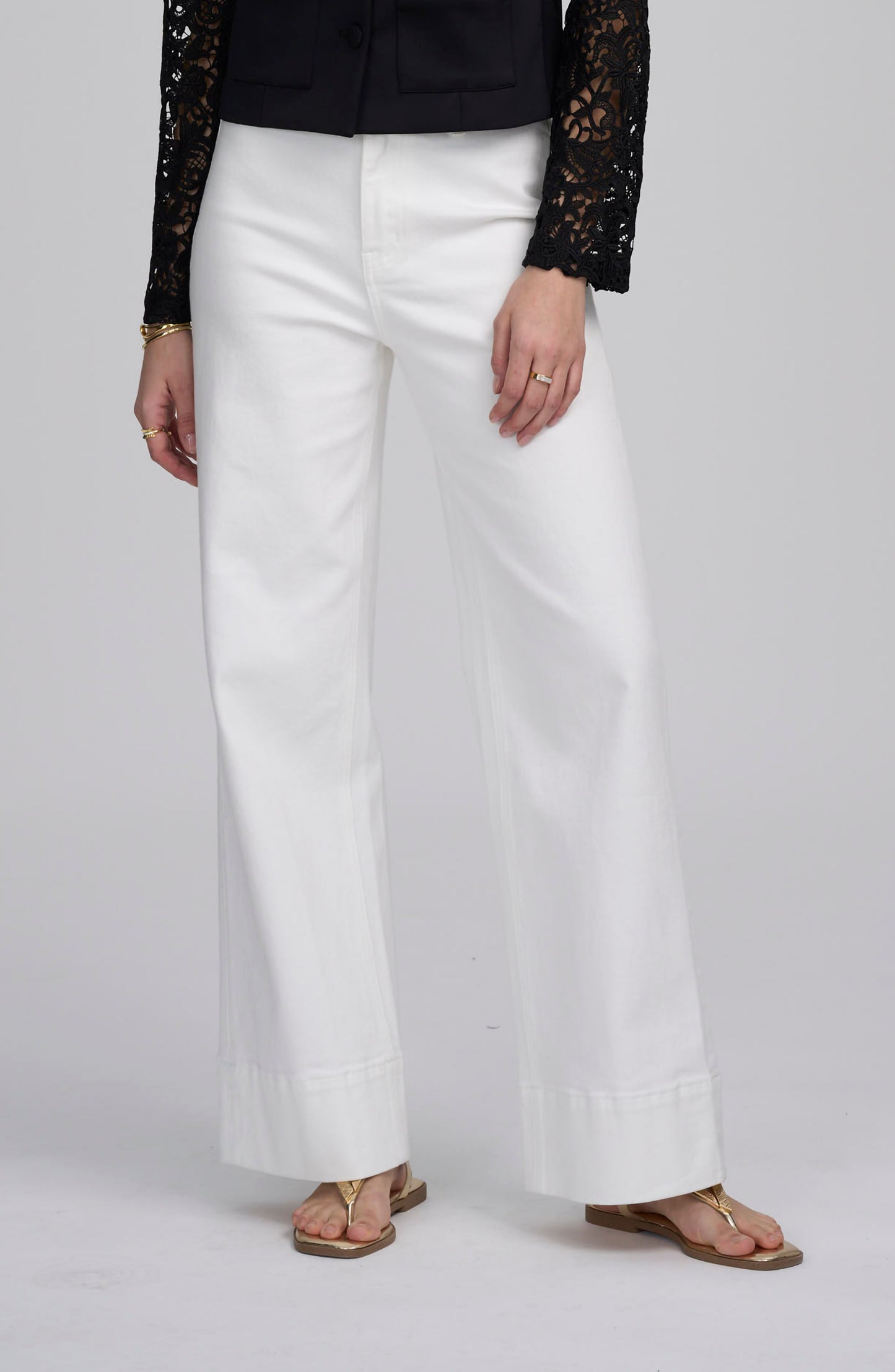 Cropped Wide Leg Jean