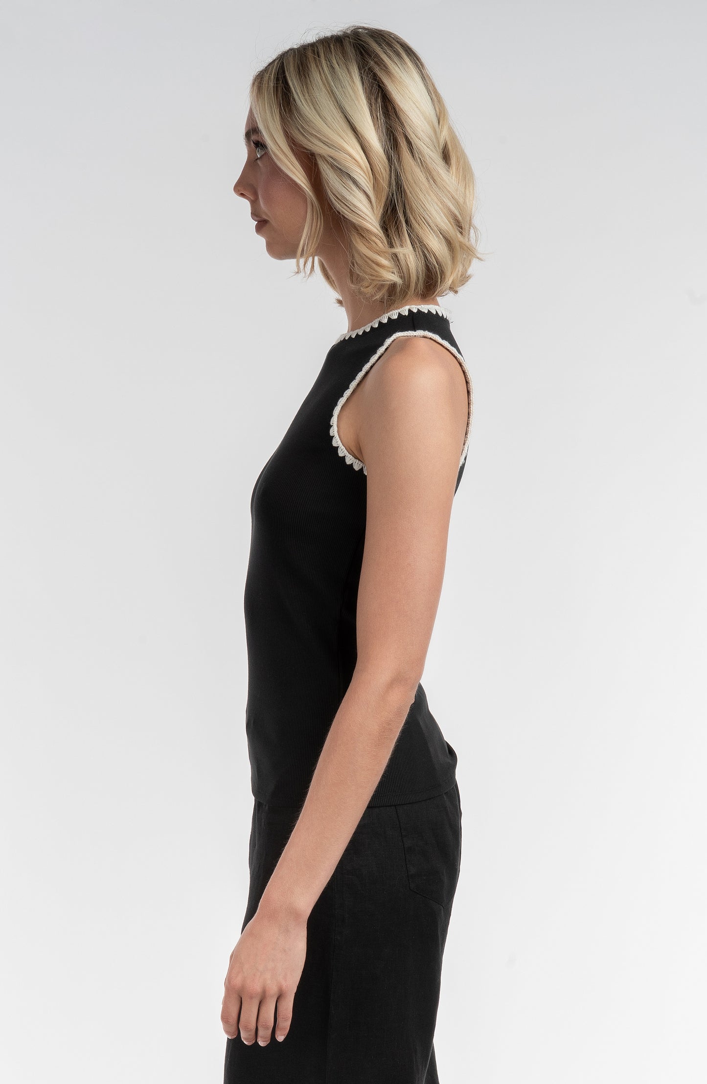 Contrast Embroidered Tank