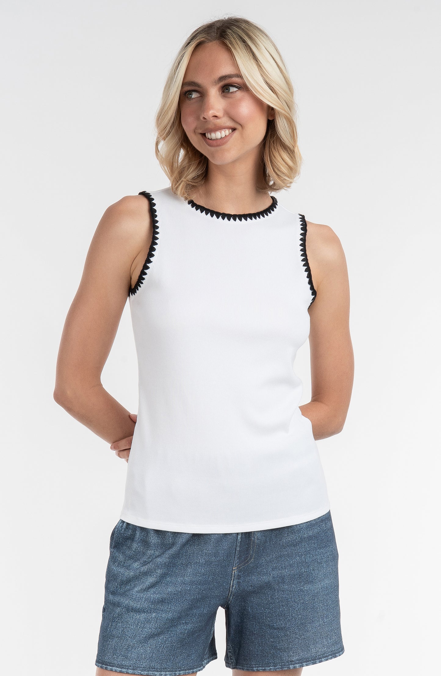 Contrast Embroidered Tank
