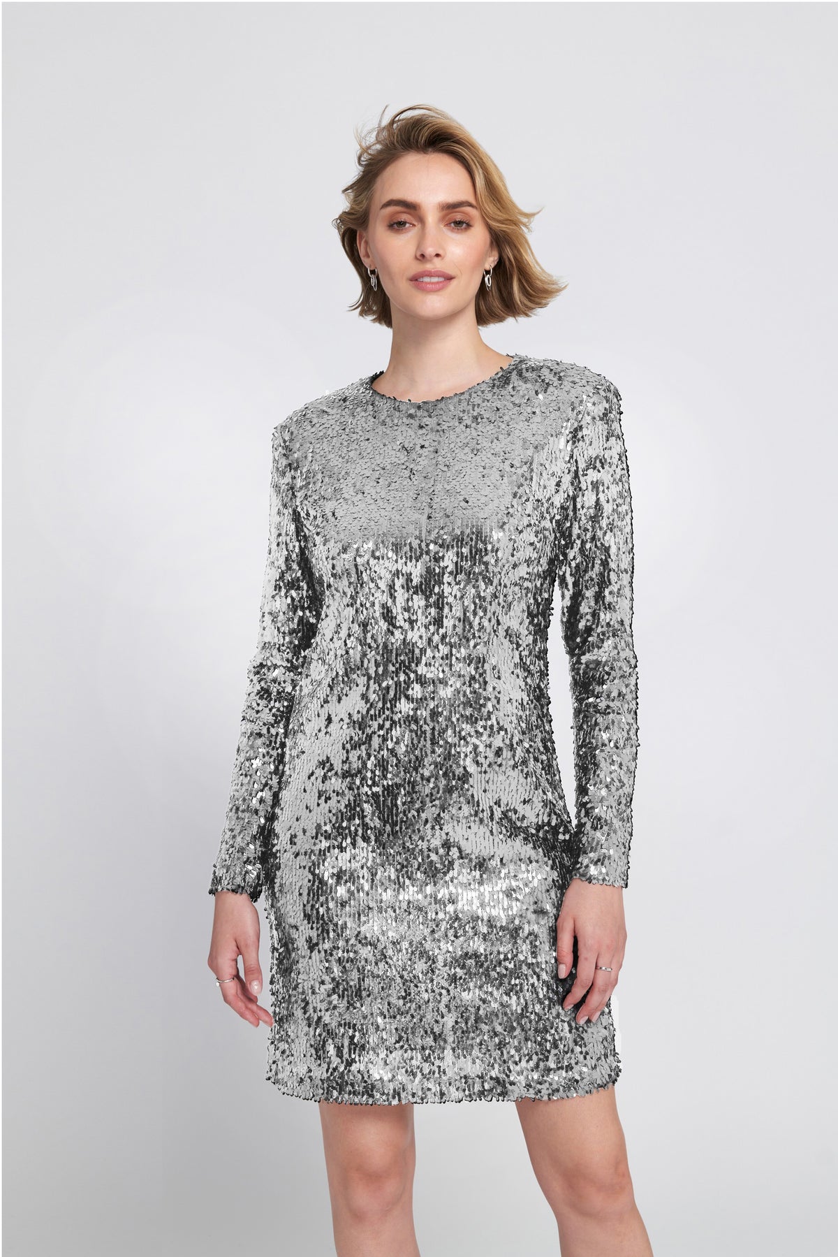 long sleeve sequin shift dress Longsleeve – Elle Design Collective A Cosplayer Giving her Dynamic light reflection meets Color:Stitch Periwinkle size-OS